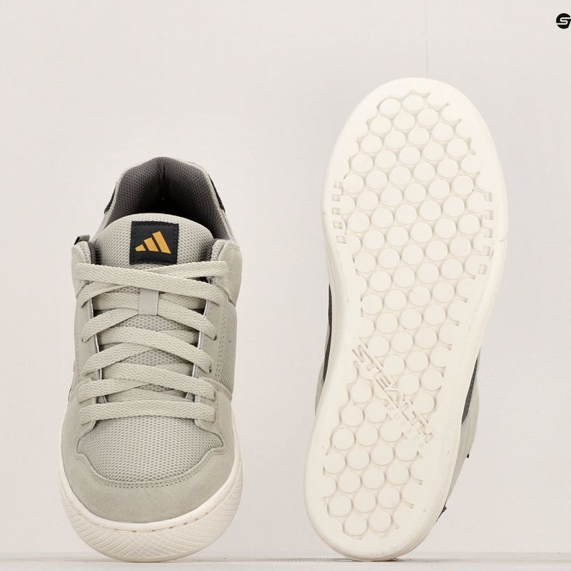 Кросівки велосипедні на платформі чоловічі adidas FIVE TEN Freerider putty grey/carbon/oat 10