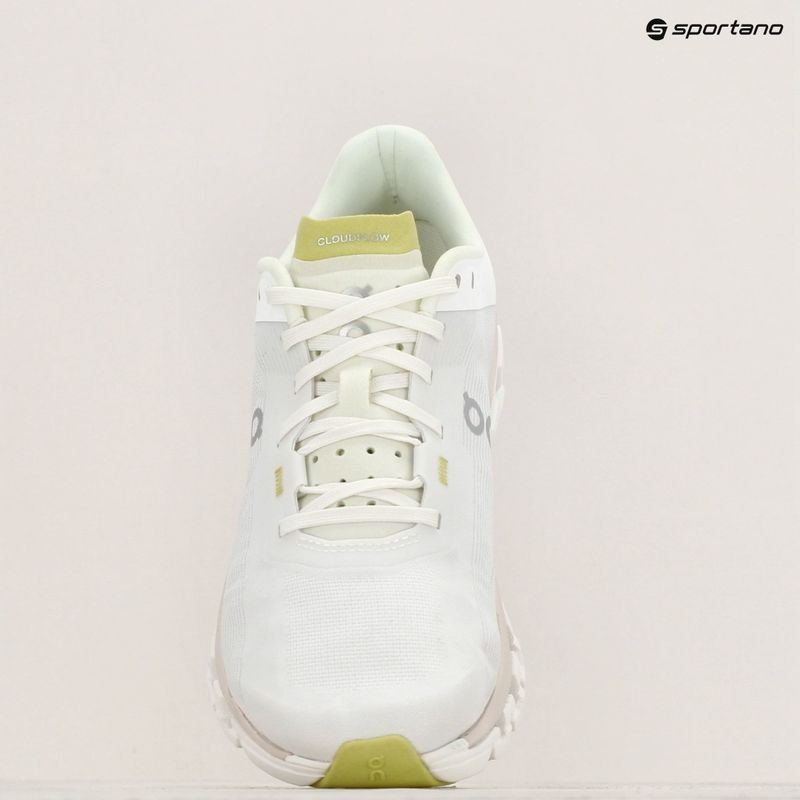 Черевики для бігу жіночі On Cloudflow 4 white/sand 9