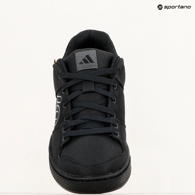 Кросівки велосипедні на платформі чоловічі adidas FIVE TEN Freerider Canvas core black/dgh solid grey/grey five 17