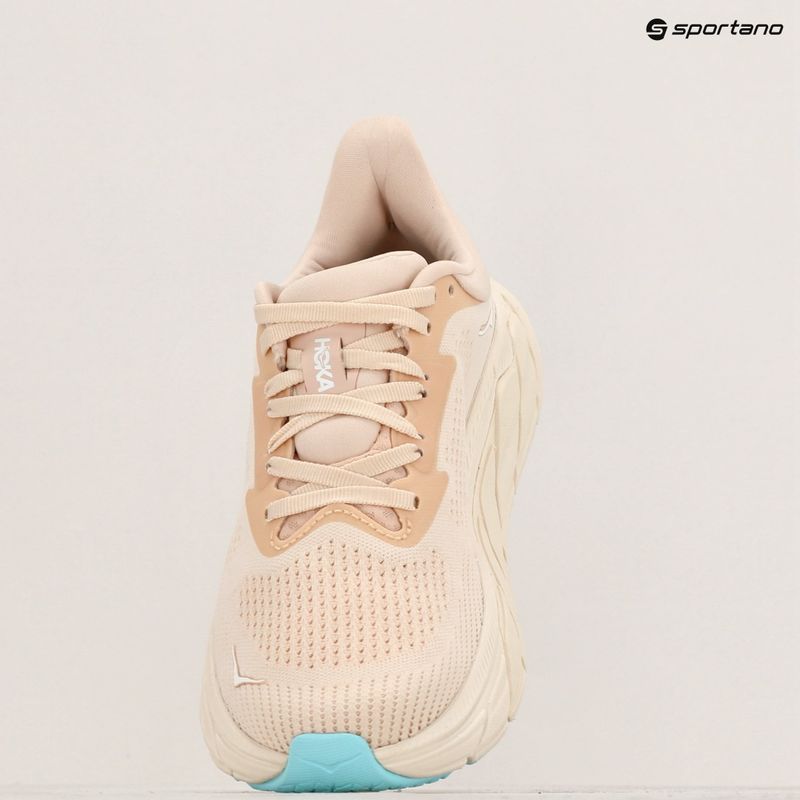 Кросівкі для бігу жіночі HOKA Arahi 7 vanilla/cream 9