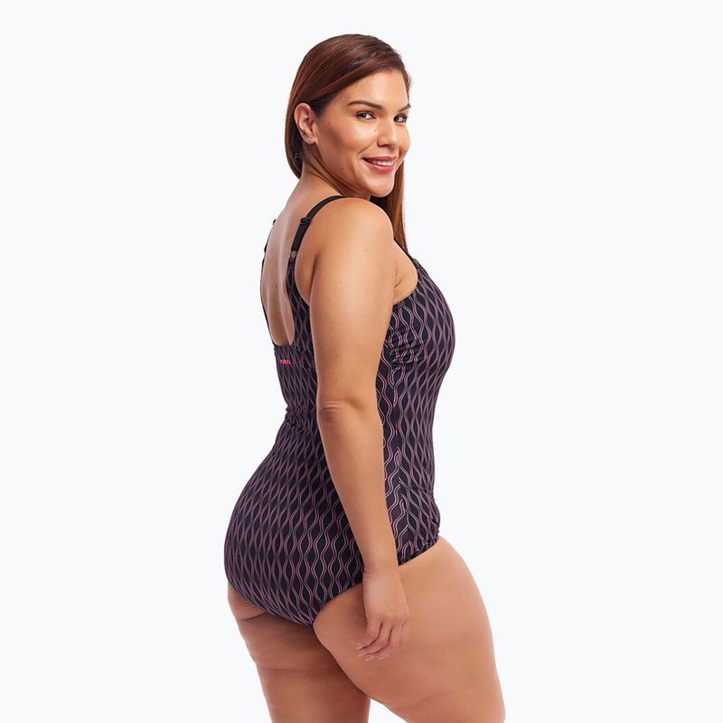 Купальник суцільний жіночий Funkita Scoop Neck One Piece curvy queen 2
