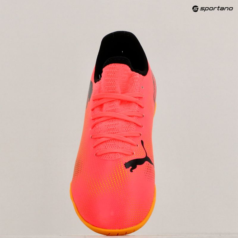 Бутси футбольні дитячі PUMA Future 7 Play IT sunset glow/puma black/sun stream 15