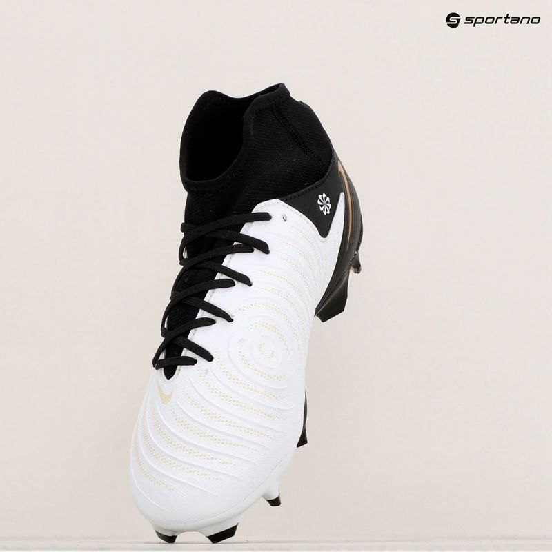 Кросівки футбольні Nike Phantom Luna II Academy FG/MG white / metallic gold coin / black 9