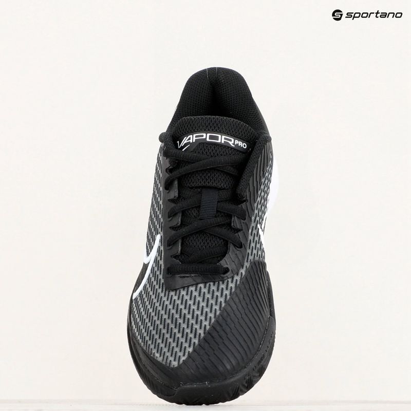 Кросівки тенісні жіночі Nike Air Zoom Vapor Pro 2 black/white 9