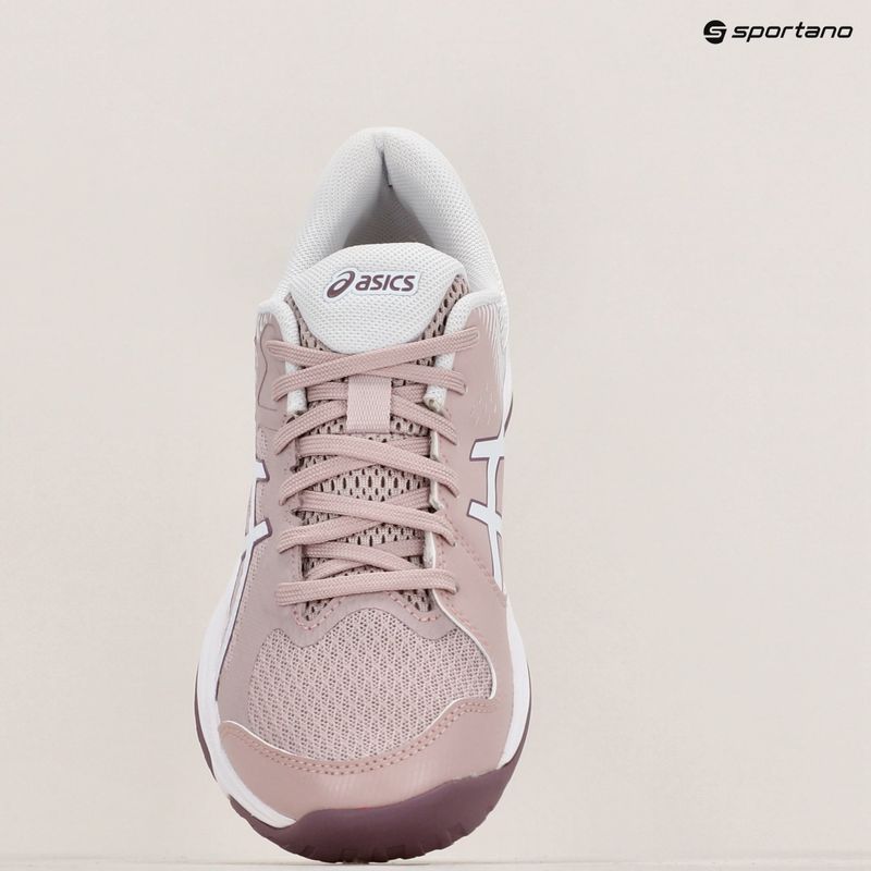 Кросівки жіночі ASICS Beyond FF watershed rose/white 9