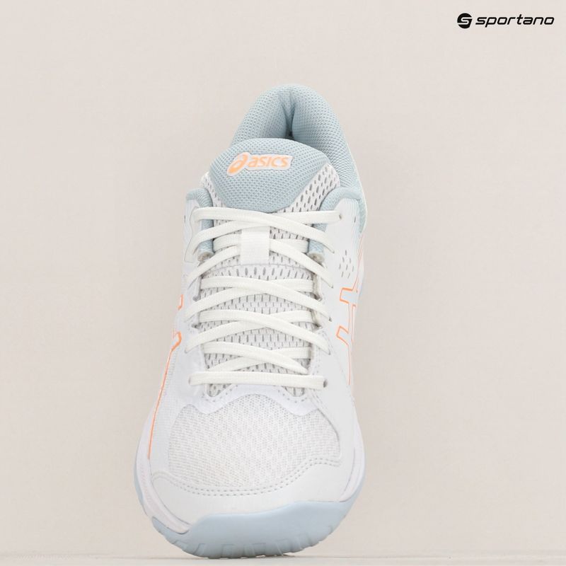 Кросівки жіночі ASICS Beyond FF white/bright sunstone 16