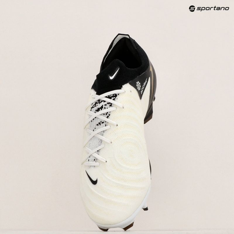 Кросівки футбольні чоловічі Nike Phantom GX II Pro FG white/metallic gold coin/black 9