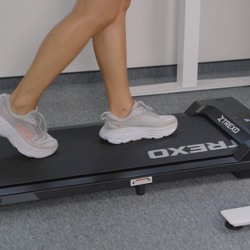 Бігова доріжка електрична TREXO Walking Pad W100 чорний 19