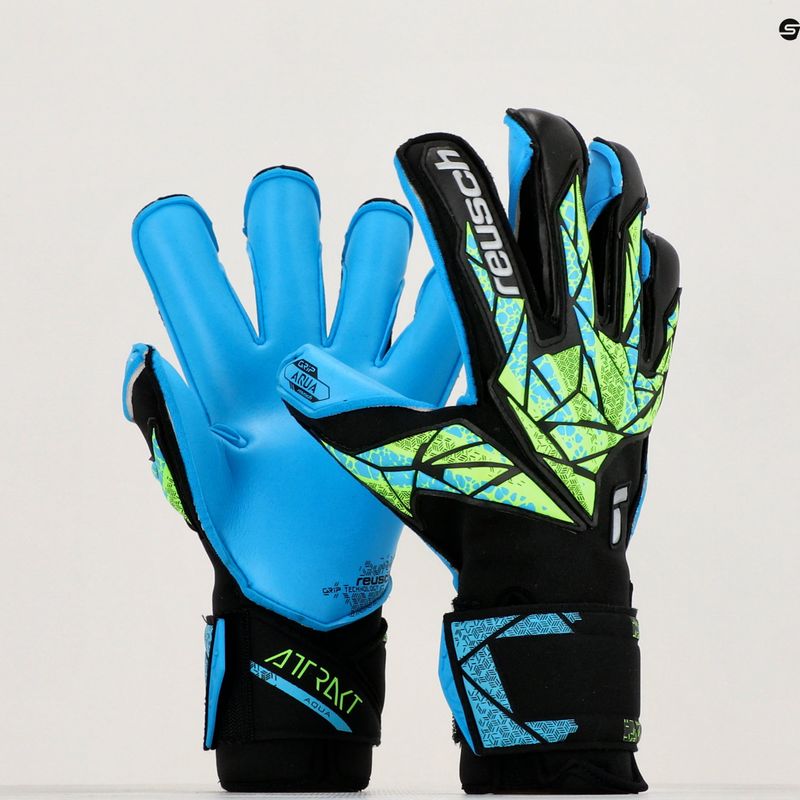 Воротарські рукавиці Reusch Attrakt Aqua Evolution чорні/флоу лайм/аква 8