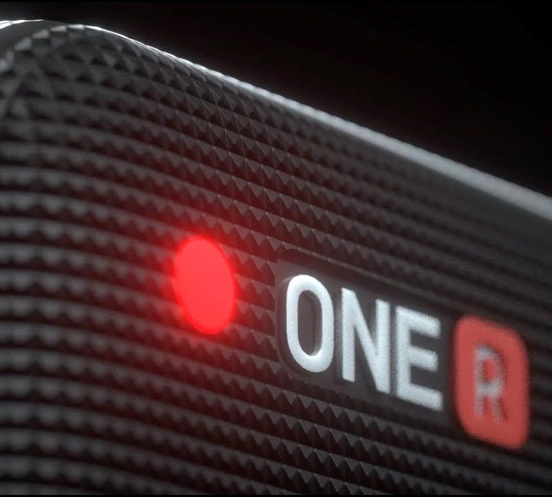 Камера Insta360 ONE RS 1-Inch Edition червоно-чорна CINRSGP/B 5