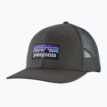 Бейсболка Patagonia P-6 Logo Trucker forge grey