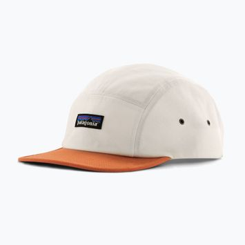 Кепка Patagonia P-6 Label Maclure birch white w/rock melon