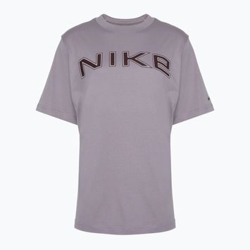 Футболка жіноча Nike Sportswear Loose Graphic light violet ore