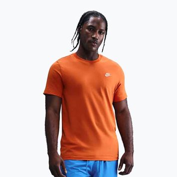 Футболка чоловіча Nike Sportswear Club campfire orange