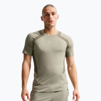 Чоловіча тренувальна футболка Nike Pro Training Dri-Fit light army/medium olive/light liquid lime