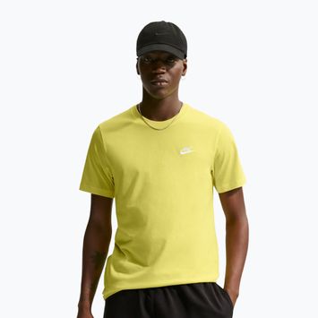 Футболка чоловіча Nike Sportswear Club sonic yellow