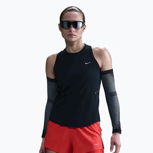 Футболка для бігу жіноча Nike Swift Dri-Fit black