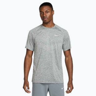 Футболка для бігу чоловіча Nike Stride ADV smoke grey / heather