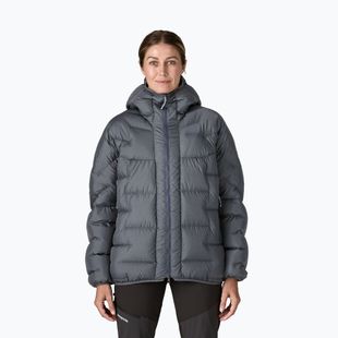 Пуховик жіночий Patagonia Durable Down Parka smolder blue