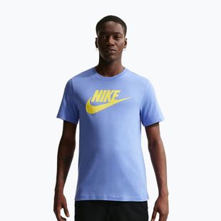 Футболка чоловіча Nike Sportswear royal pulse
