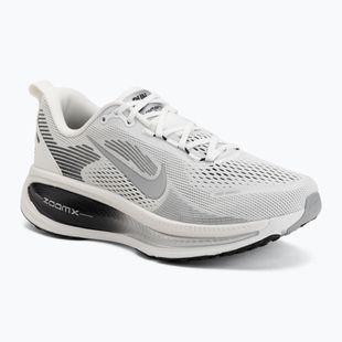 Кросівки для бігу чоловічі Nike Vomero 18 summit white/metallic silver-black