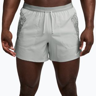 Шорти для бігу чоловічі Nike Stride grey fog